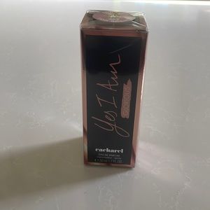 Cacharl Yes I am Glorious parfum 1.7 FL. OZ